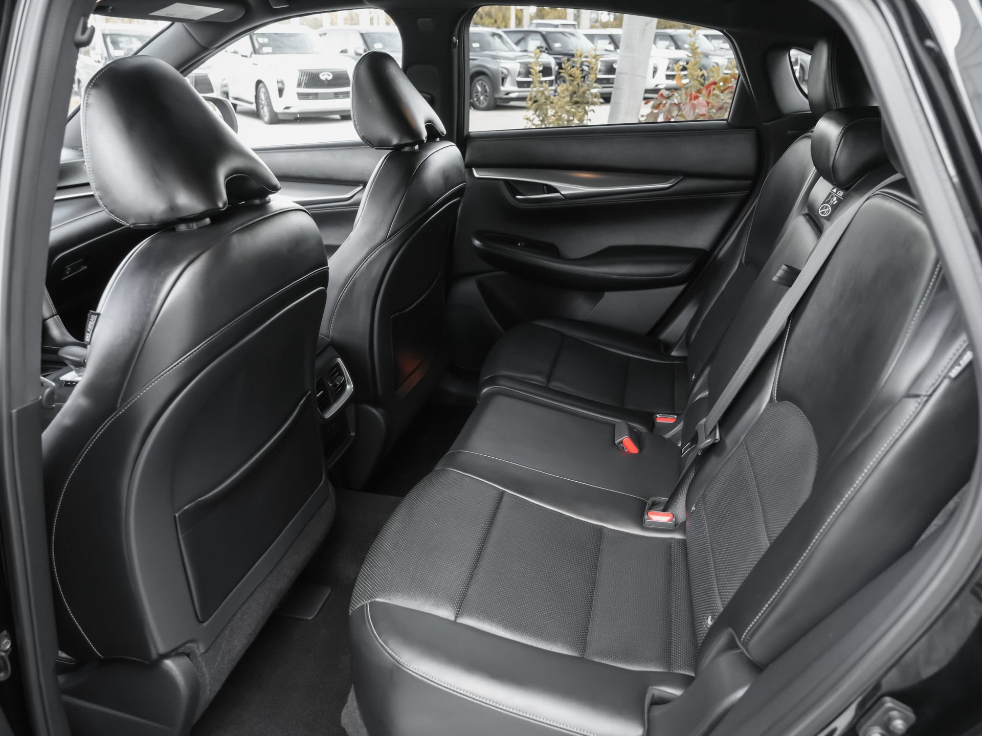 Used 2023 INFINITI QX55 Luxe w/ Cargo Package AWD/4WD image 32