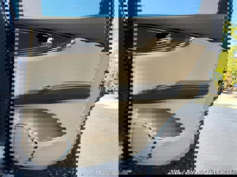 Used 2018 Lincoln MKX Reserve image 27