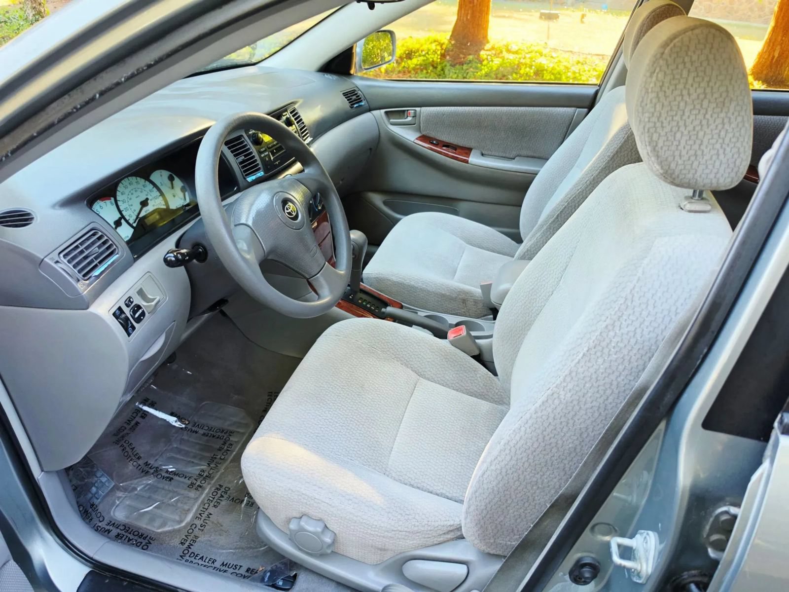 Used 2004 Toyota Corolla LE FWD image 9