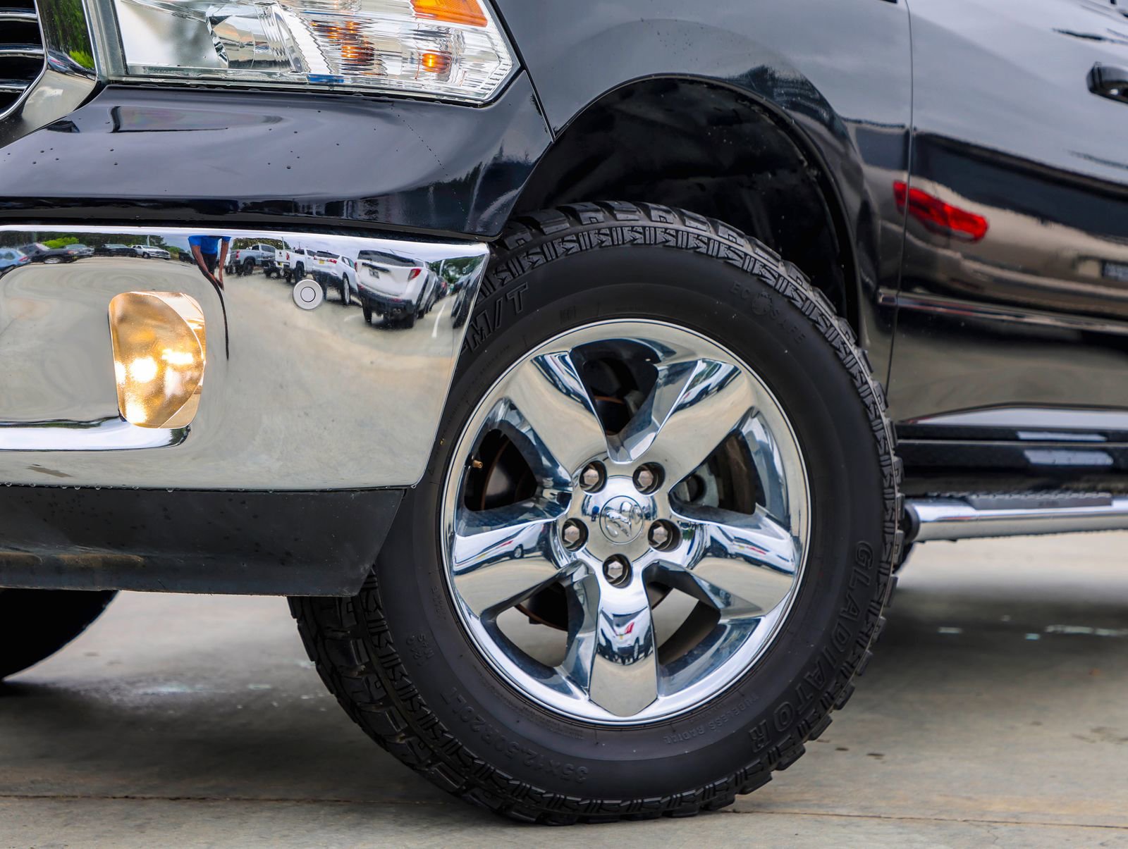 Used 2019 RAM 1500 Big Horn AWD/4WD image 2