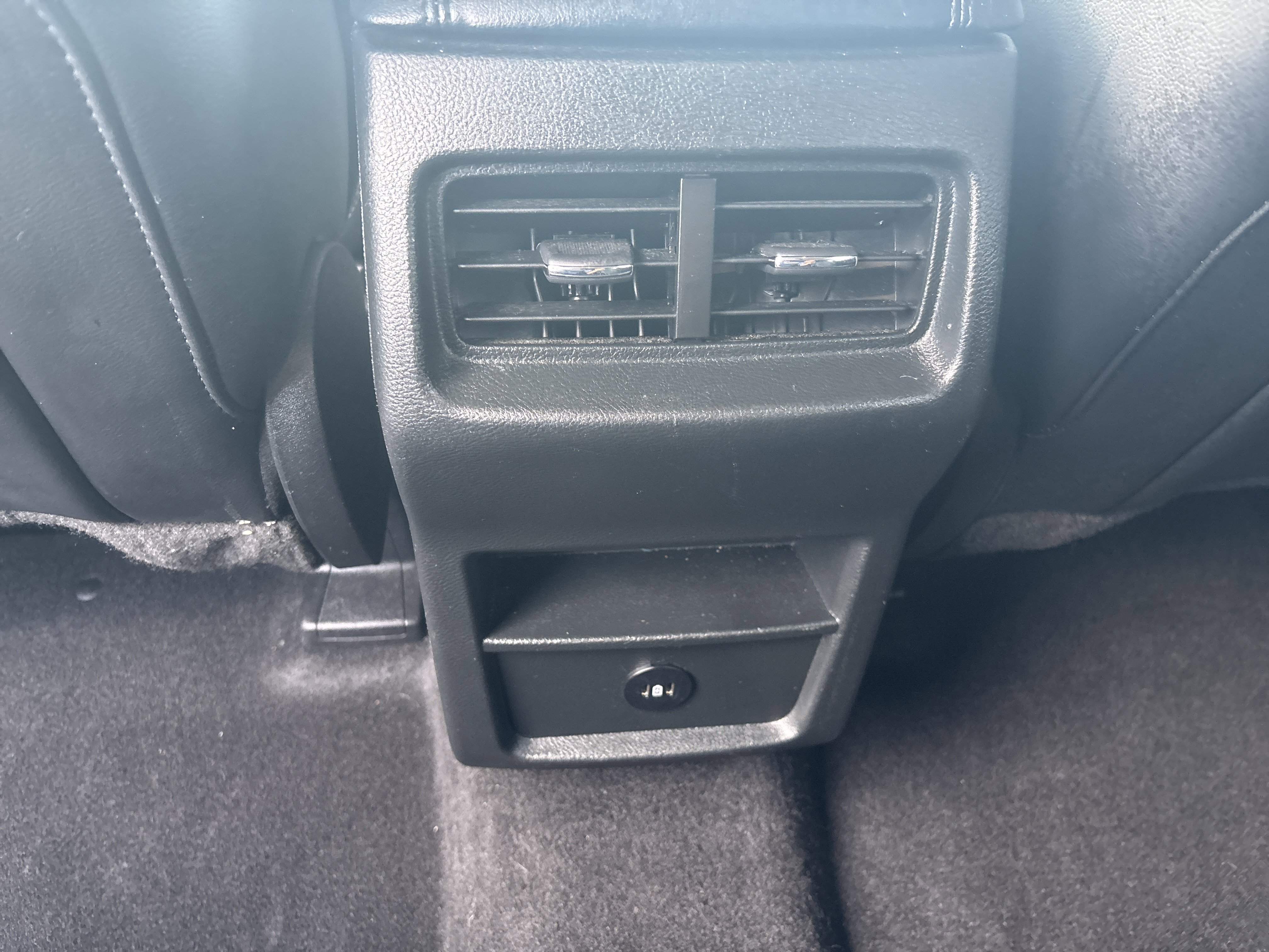 Used 2024 Ford Edge SEL image 14