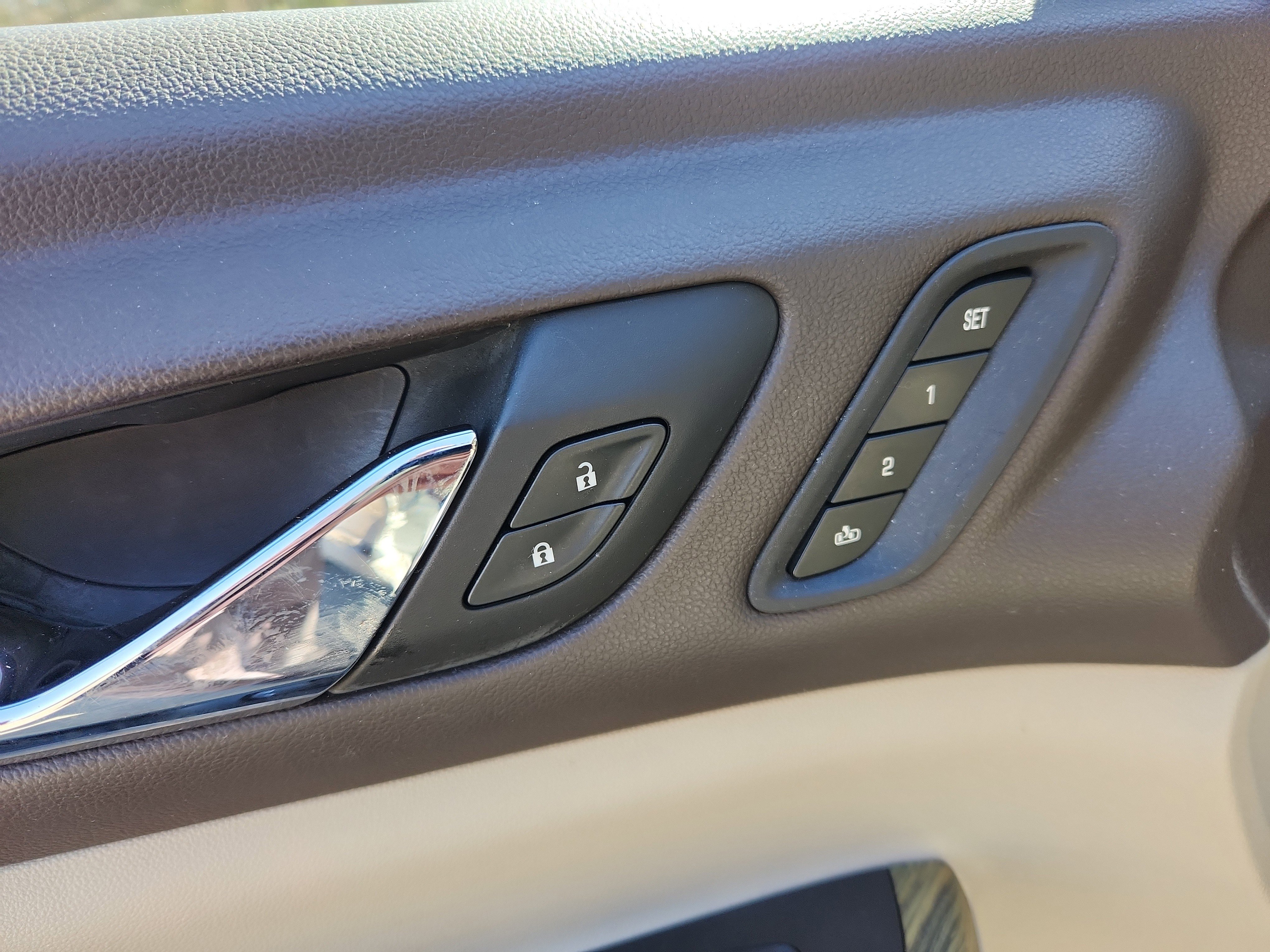 Used 2019 GMC Acadia Denali image 22