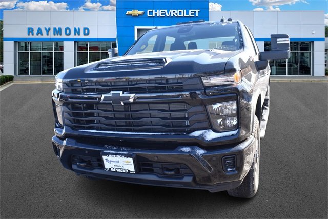 New 2026 Chevrolet Silverado 2500 Custom w/ Custom Value Package image 8