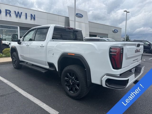 Used 2025 GMC Sierra 2500 AT4 w/ AT4 Premium Plus Package AWD/4WD image 3