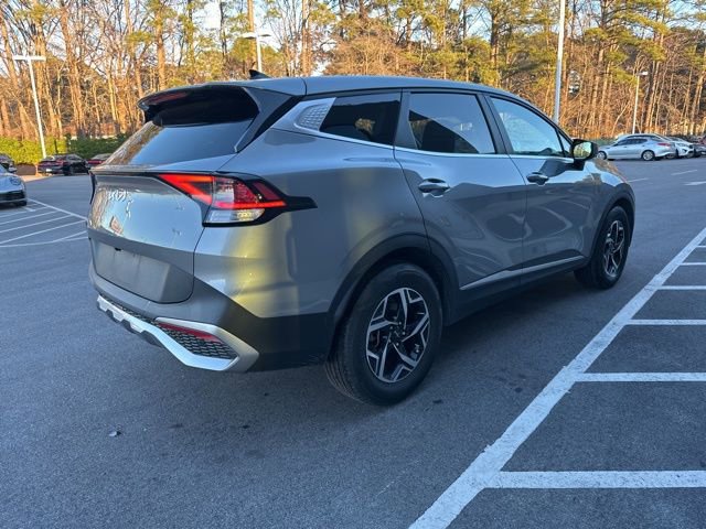 Used 2023 Kia Sportage LX image 4