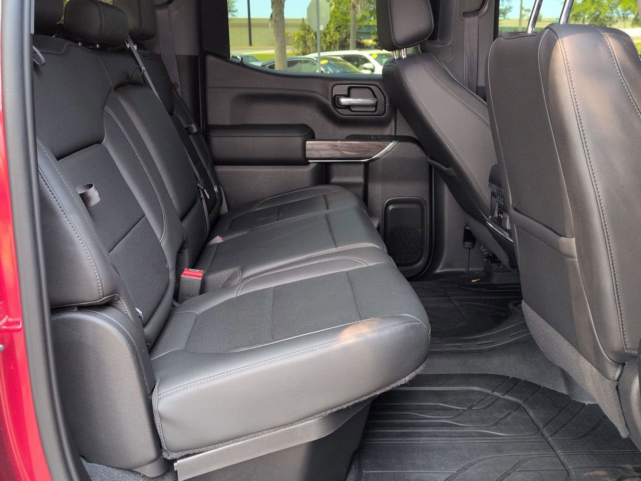 Used 2020 Chevrolet Silverado 1500 LTZ w/ LTZ Premium Package image 24