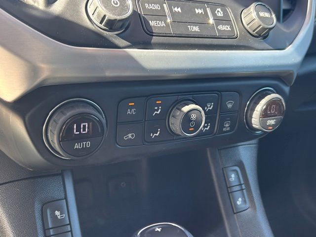 Used 2019 GMC Acadia SLT image 28