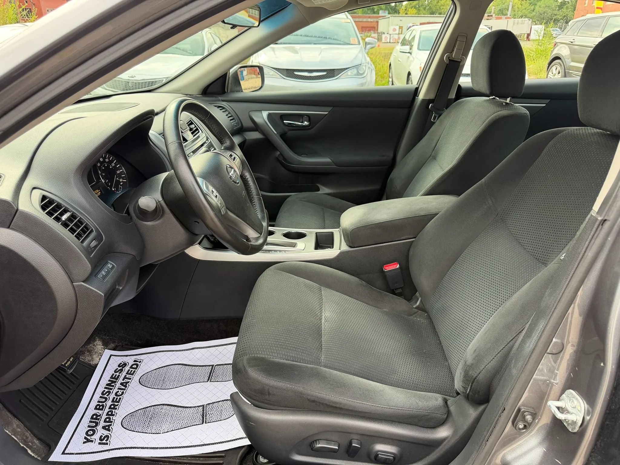 Used 2015 Nissan Altima 2.5 SV FWD image 15