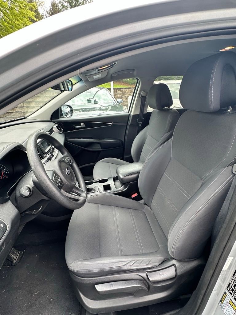 Used 2016 Kia Sorento AWD image 5
