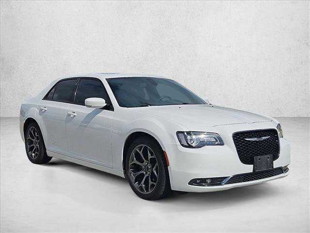 Used 2018 Chrysler 300 S w/ 300S Premium Group 2 image 3