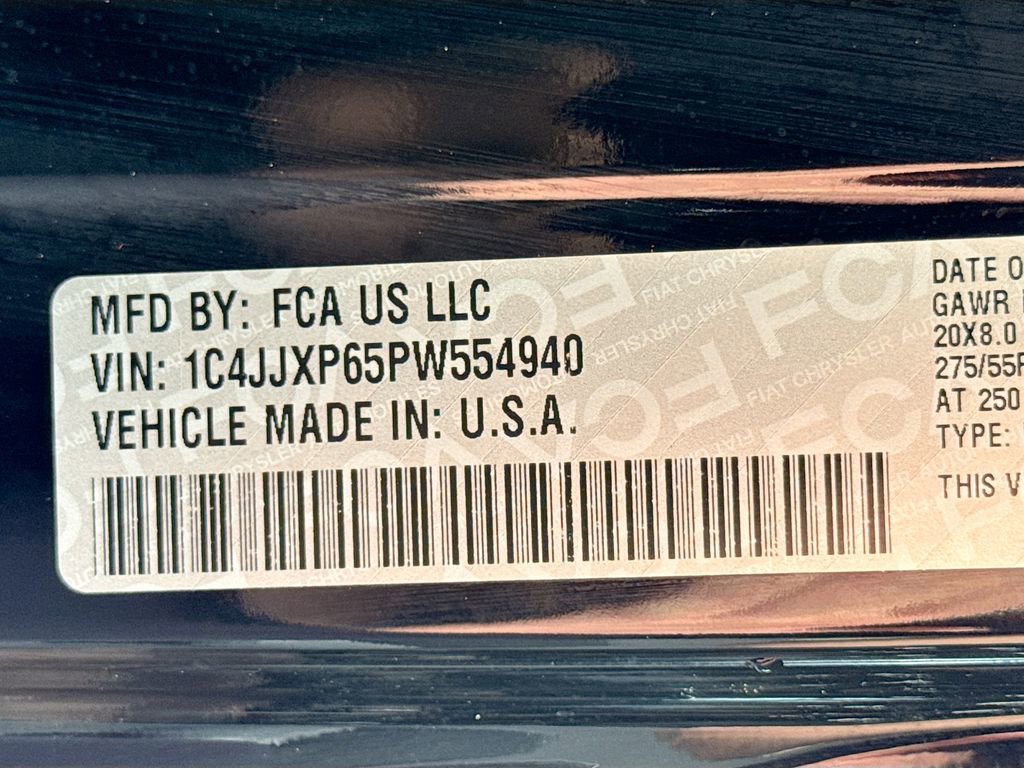 Used 2023 Jeep Wrangler Unlimited Sahara image 28