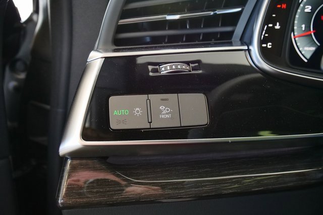 New 2026 Audi Q8 Premium image 31