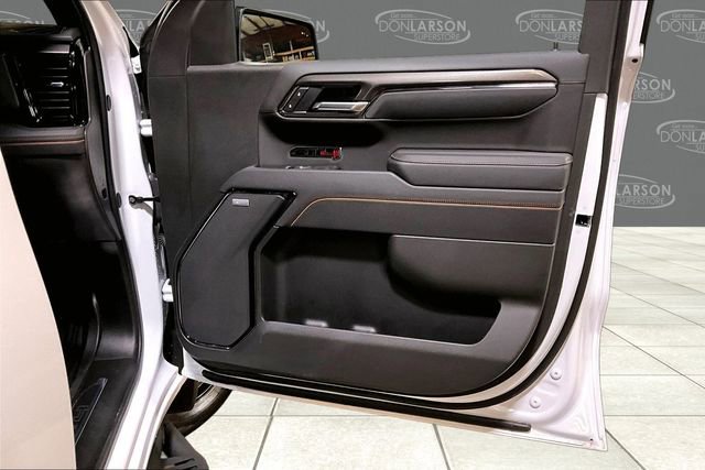 Used 2025 GMC Sierra 1500 AT4 w/ AT4 Premium Package AWD/4WD image 13