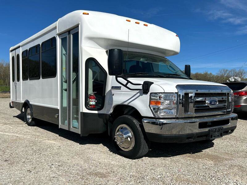 Used 2019 Ford E-350 and Econoline 350 Super Duty w/ Shuttle Bus Prep Package RWD image 3