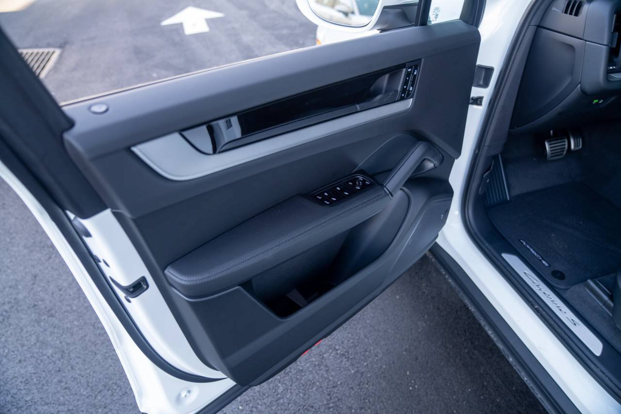 New 2026 Porsche Cayenne S AWD/4WD image 22