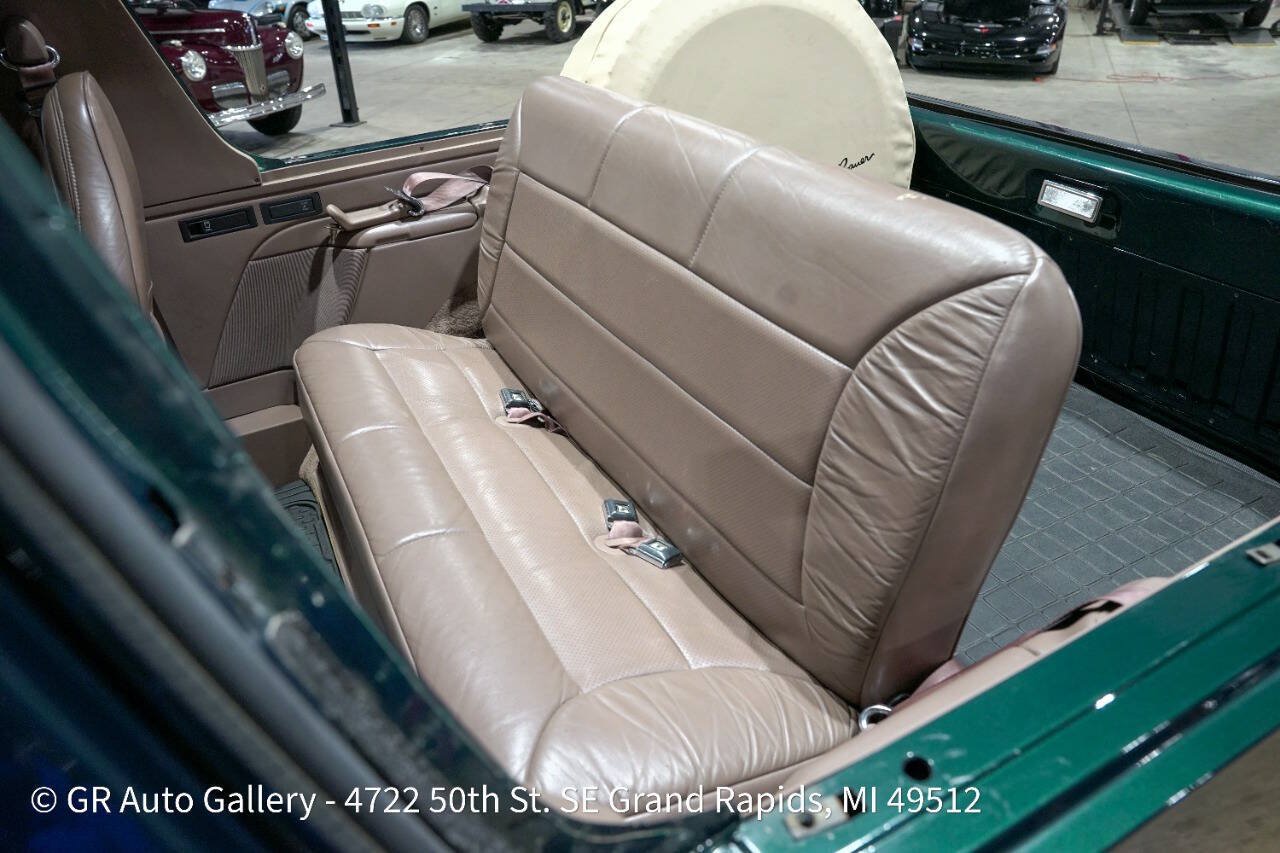 Used 1992 Ford Bronco Eddie Bauer AWD/4WD image 19