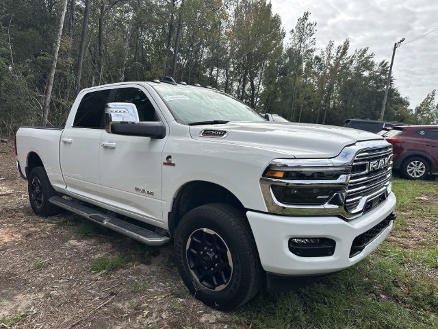 Used 2026 RAM 3500 Laramie AWD/4WD image 14
