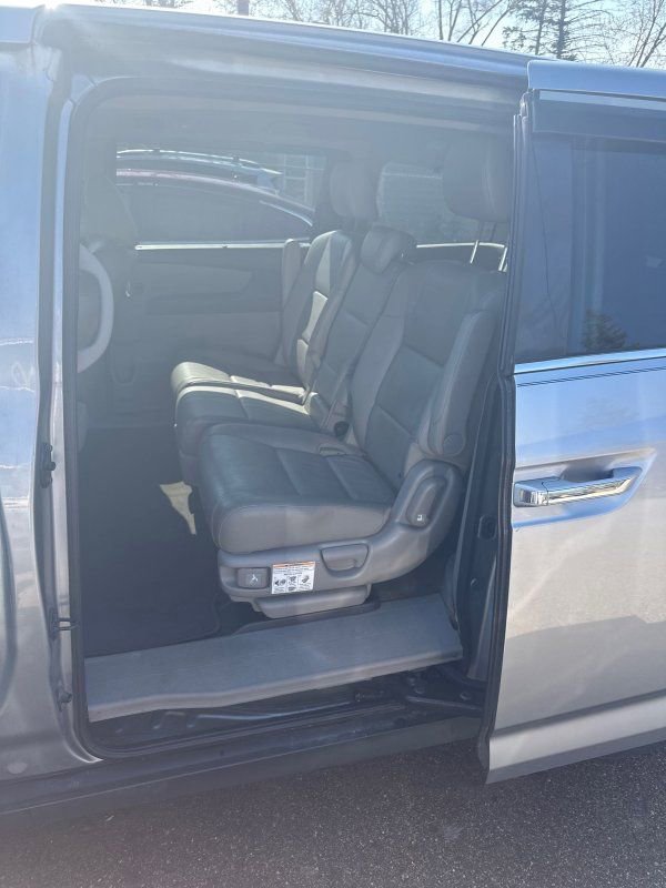 Used 2017 Honda Odyssey EX-L image 12