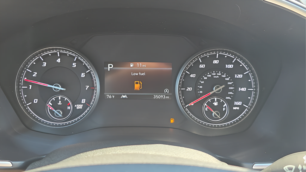 Certified 2023 Hyundai Santa Fe SEL w/ Cargo Package AWD/4WD image 17