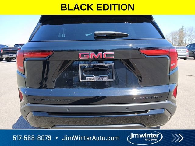 Used 2025 GMC Terrain Elevation w/ Black Edition AWD/4WD image 8