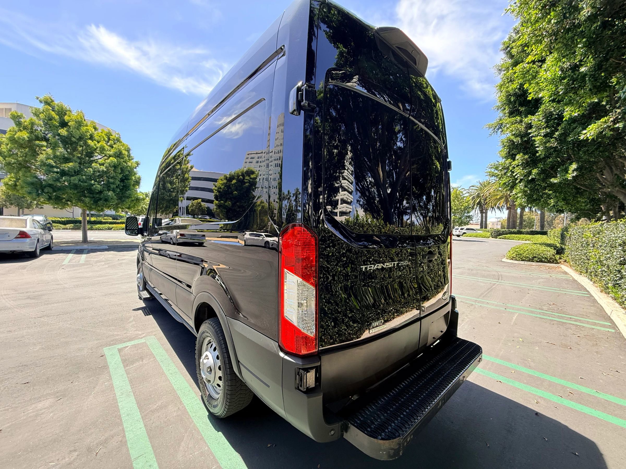Used 2023 Ford Transit 250 148 High Roof AWD w/ Load Area Protection Package image 3