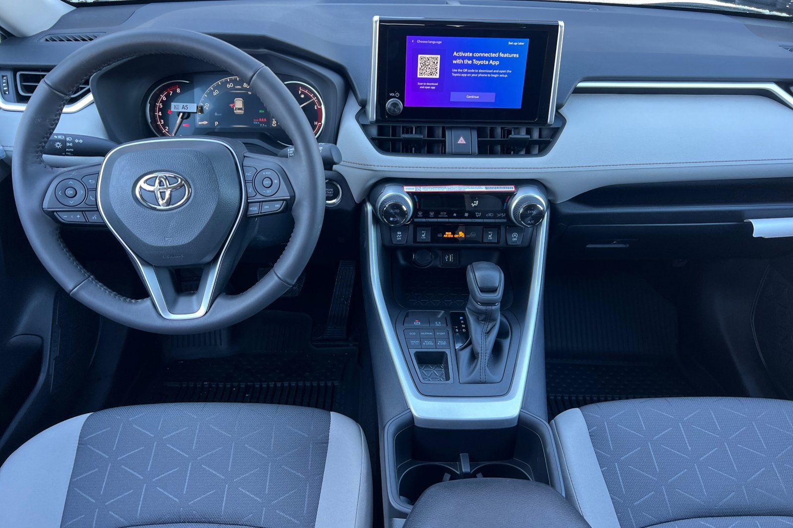 New 2025 Toyota RAV4 XLE w/ Weather Package image 10