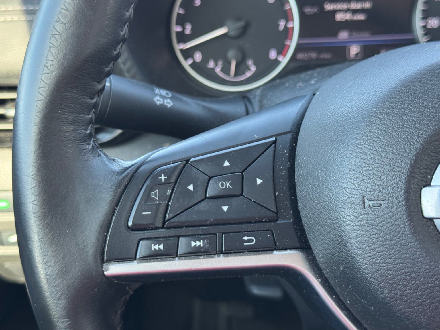 Used 2022 Nissan Sentra SV FWD image 22