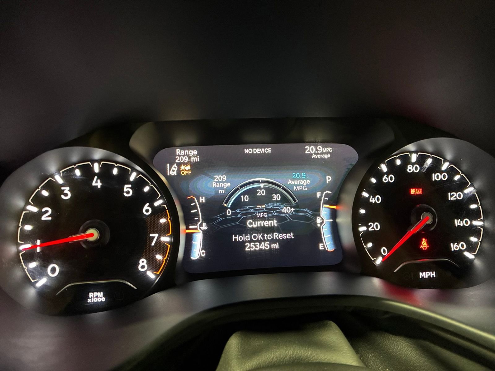 Used 2025 Jeep Compass Limited image 41