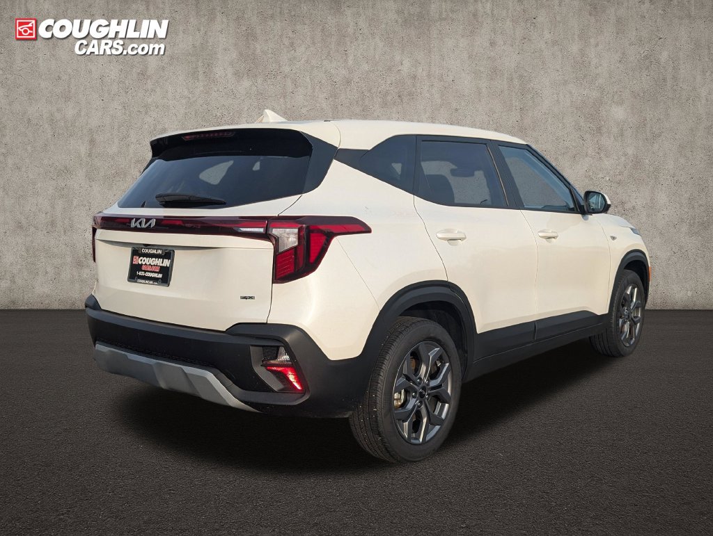 Used 2024 Kia Seltos LX AWD/4WD image 7