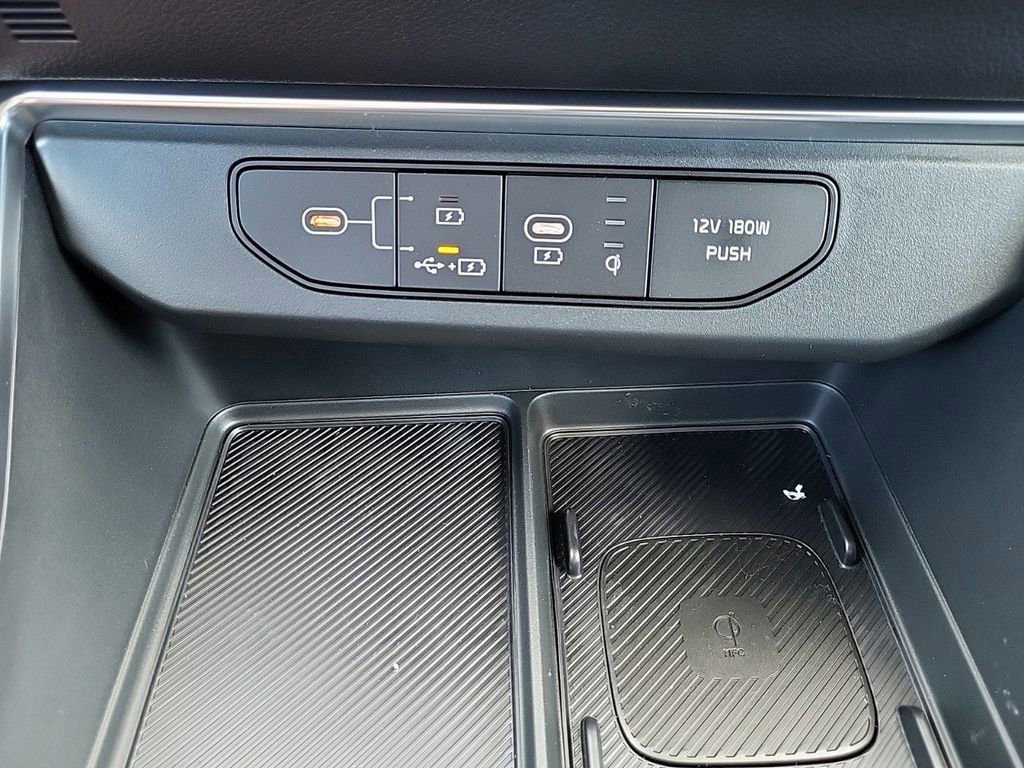 New 2025 Kia Carnival SX Prestige image 24