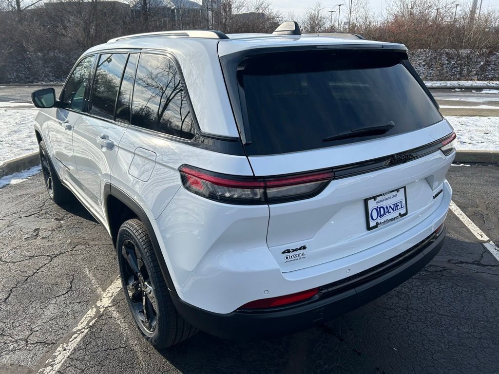 New 2025 Jeep Grand Cherokee Limited image 24