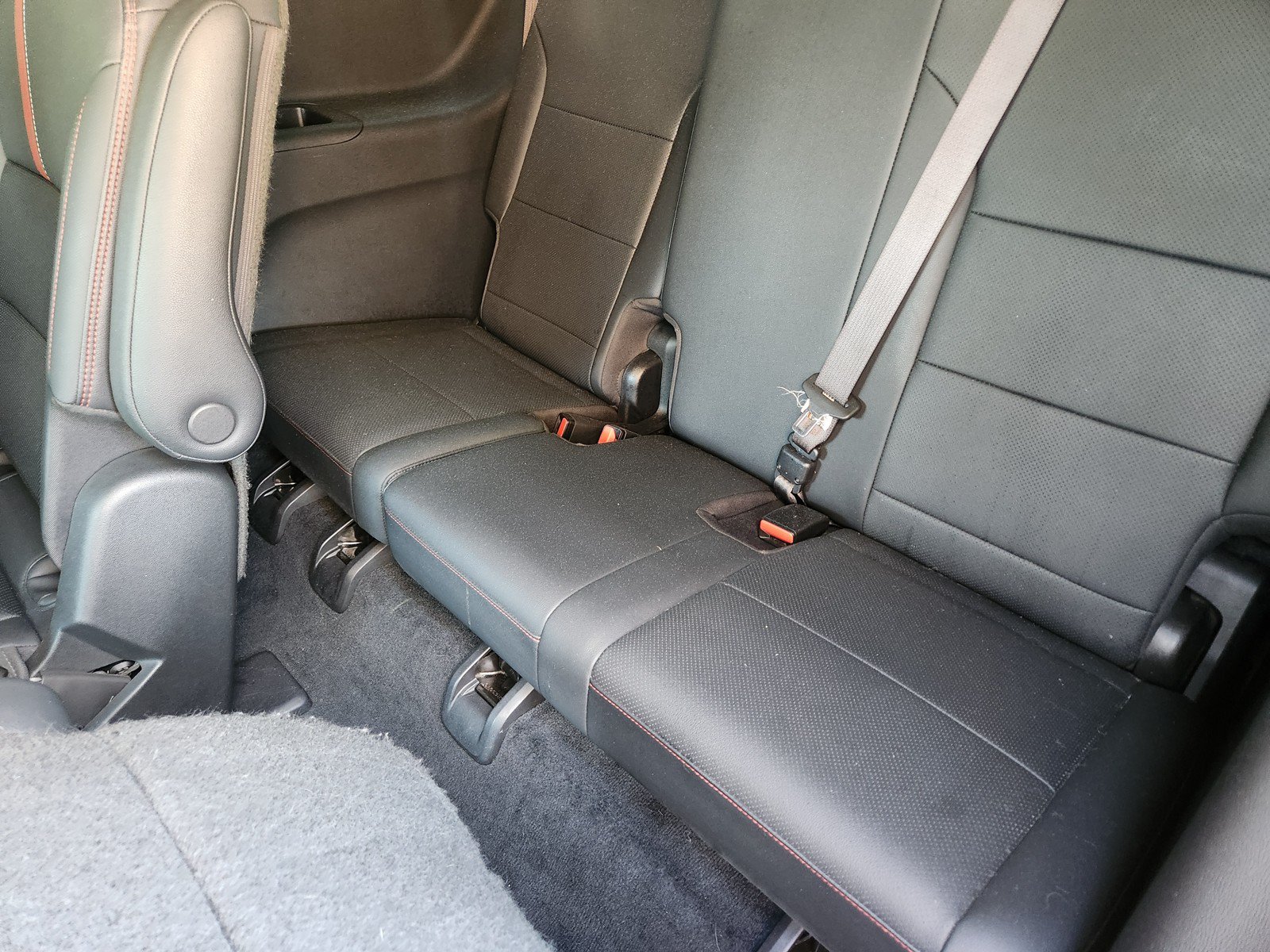 Used 2024 Chevrolet Traverse RS FWD image 14