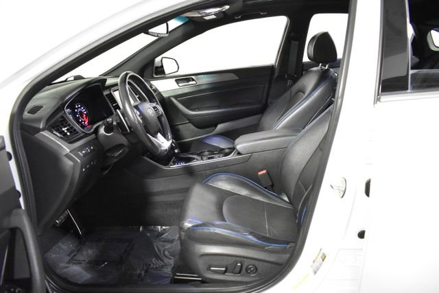 Used 2019 Hyundai Sonata Limited image 11