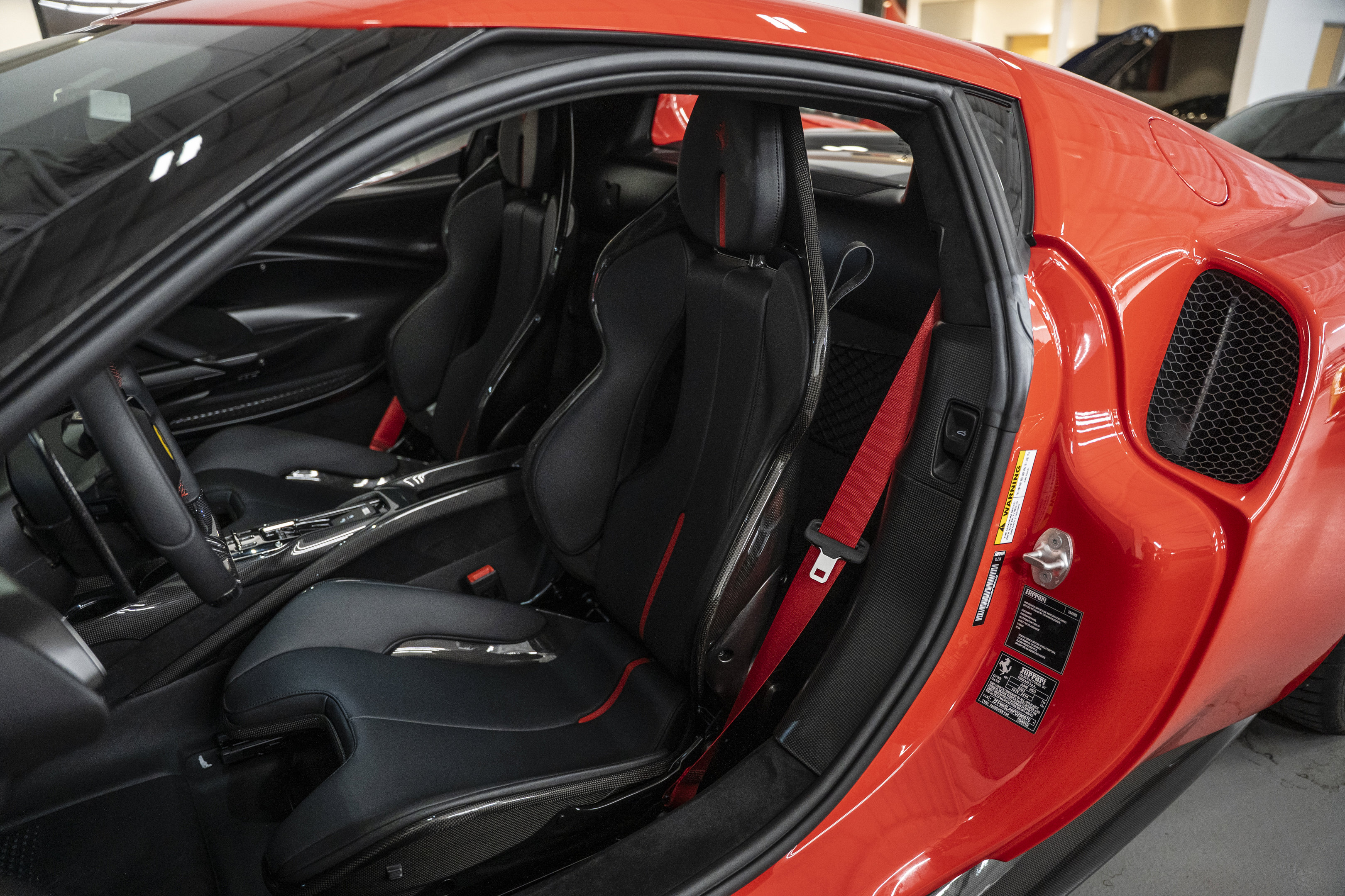 Used 2023 Ferrari 296 GTB RWD image 29
