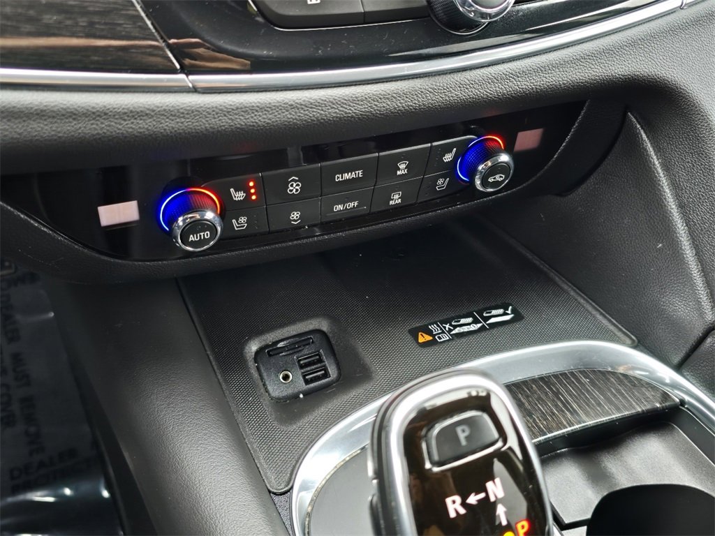 Used 2020 Buick Enclave Avenir w/ Avenir Technology Package image 22