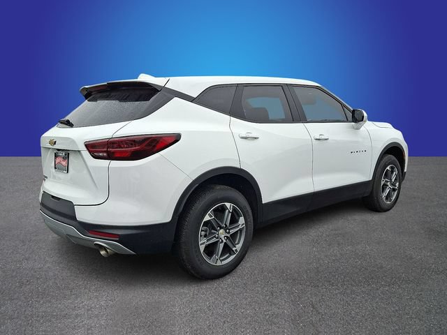 New 2024 Chevrolet Blazer LT w/ Driver Confidence Package FWD image 3