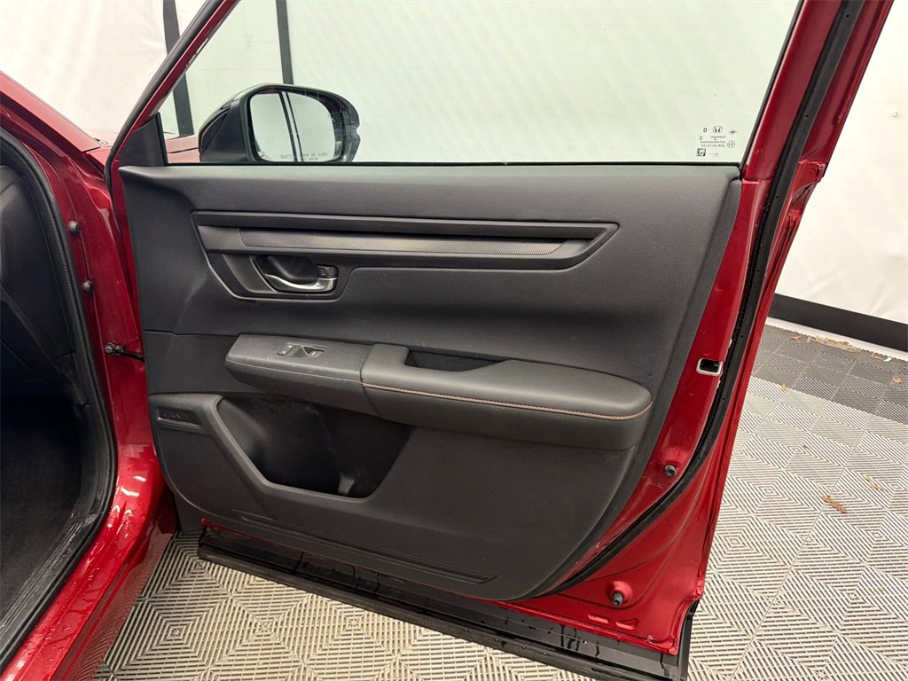 Used 2025 Honda CR-V Sport-L image 16
