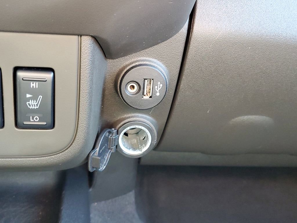 Used 2019 Nissan Frontier PRO-4X w/ Pro-4x Luxury Package AWD/4WD image 33