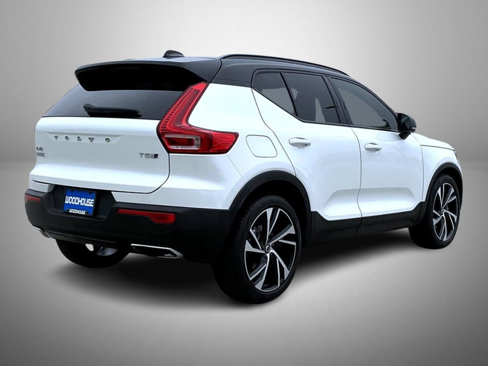 Used 2020 Volvo XC40 T5 R-Design AWD/4WD image 5