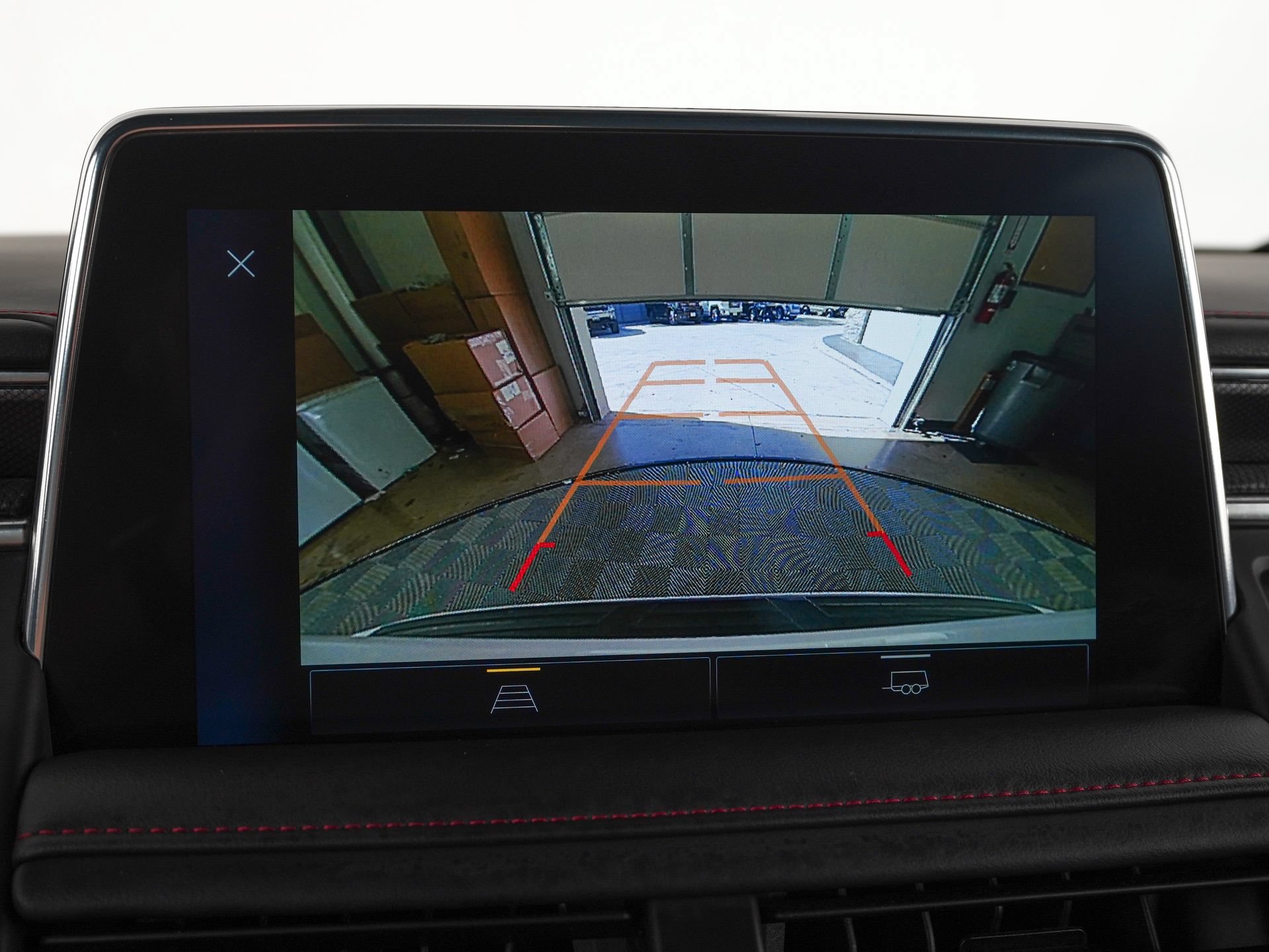 Used 2024 Chevrolet Suburban RST RWD image 25