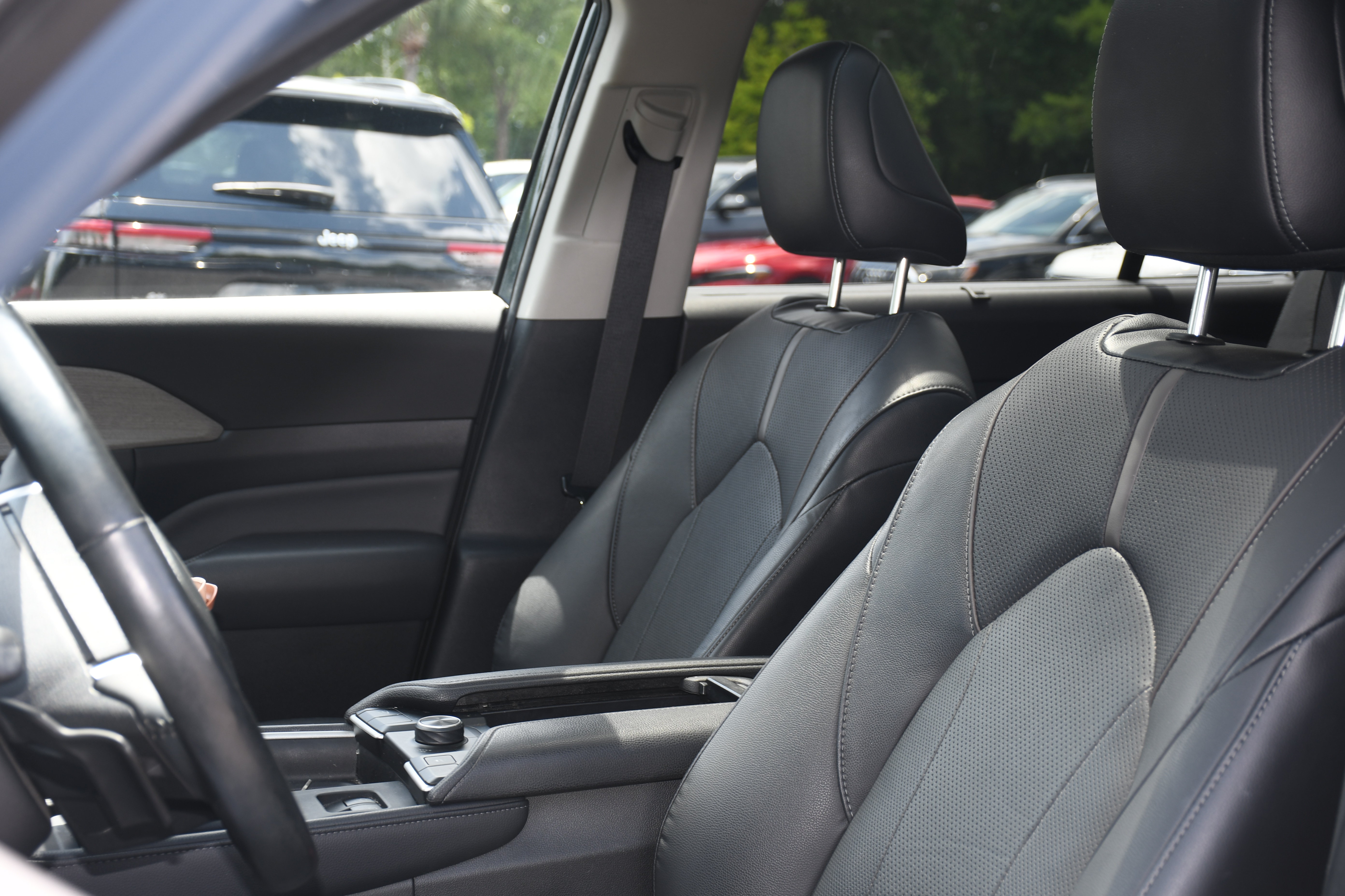 Certified 2024 Toyota Grand Highlander AWD image 13