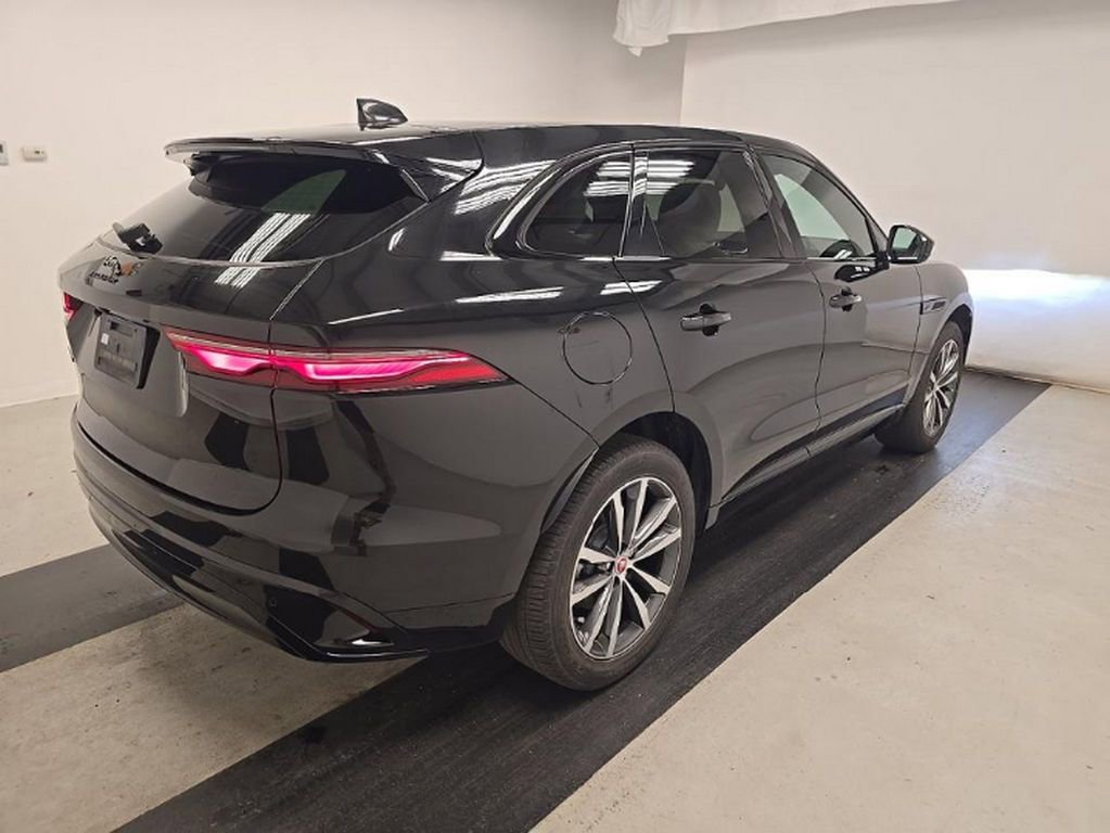 Used 2023 Jaguar F-PACE S AWD/4WD image 4