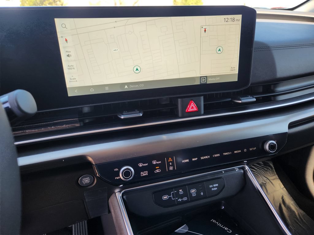 New 2026 Kia Carnival SX w/ SX Dark Edition Package FWD image 17