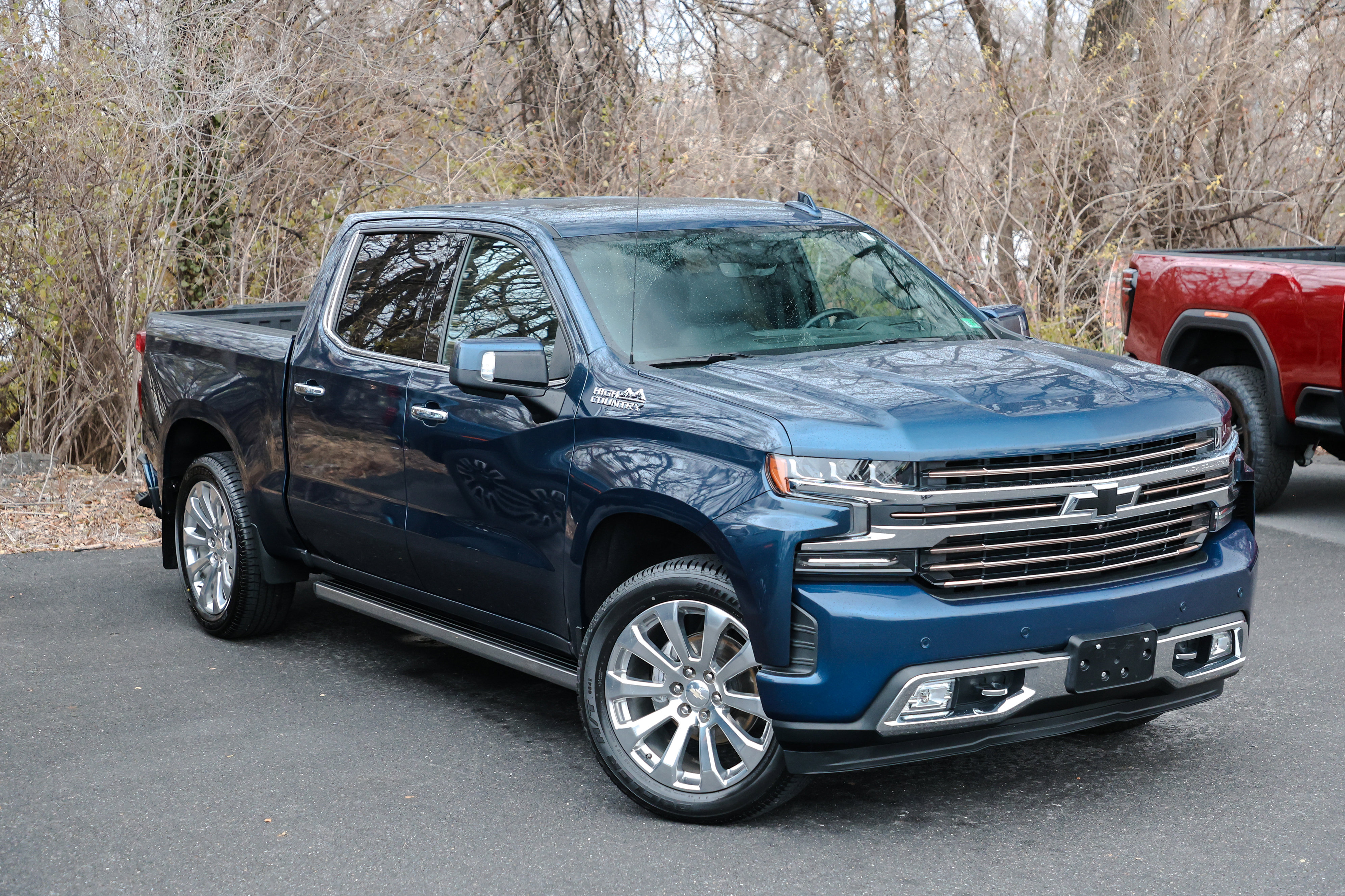 Used 2019 Chevrolet Silverado 1500 High Country w/ Technology Package image 2
