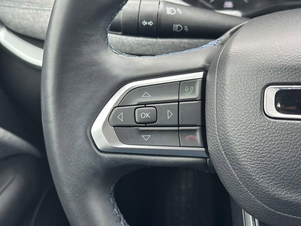 Used 2022 Jeep Compass Latitude w/ Convenience Group image 22