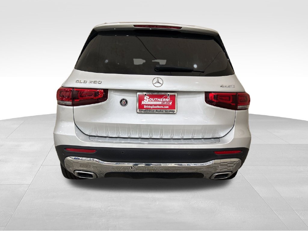 Used 2020 Mercedes-Benz GLB 250 4MATIC image 4