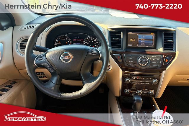 Used 2016 Nissan Pathfinder SL AWD/4WD image 7