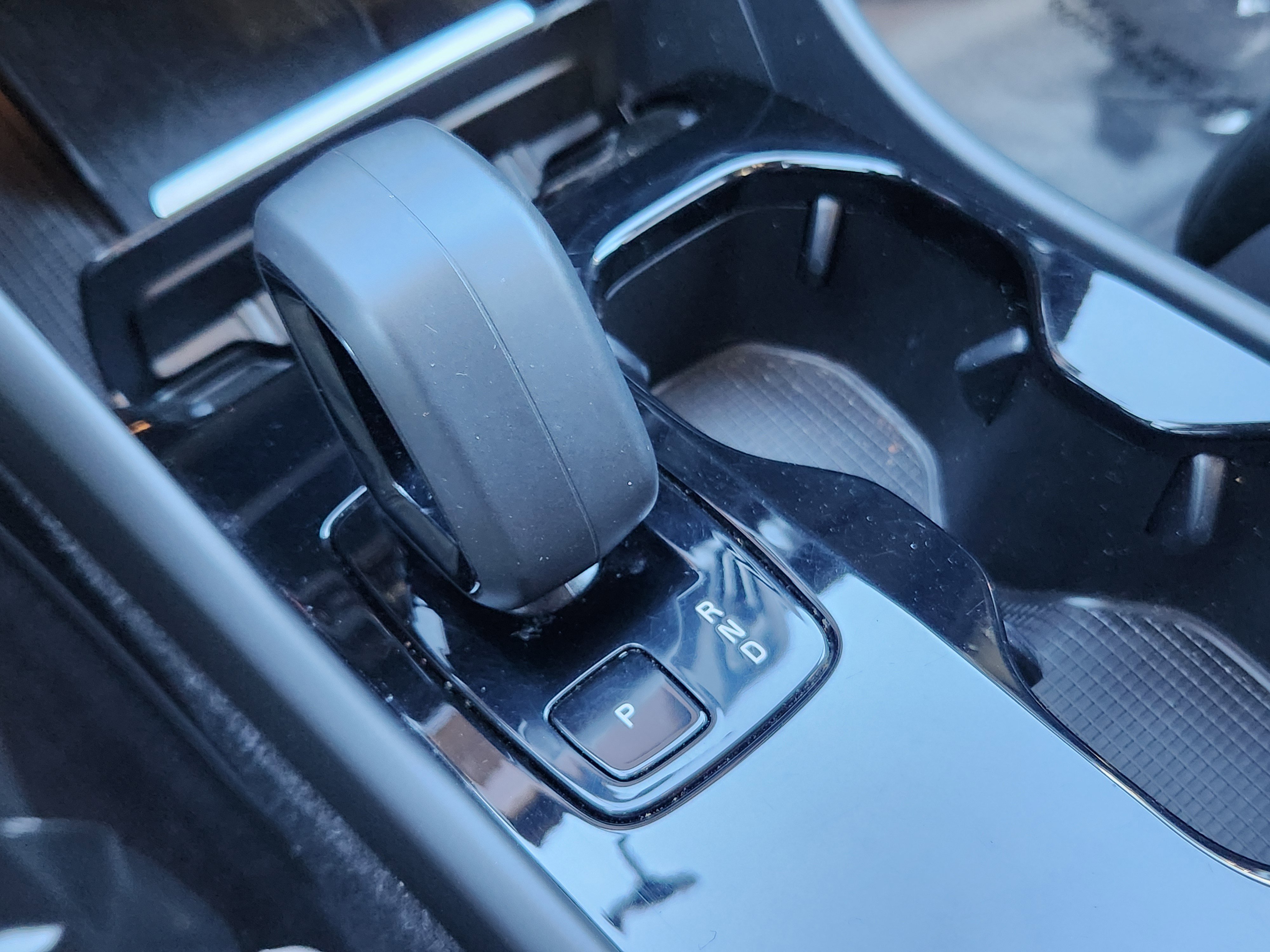 Used 2023 Volvo XC40 Recharge Ultimate image 11