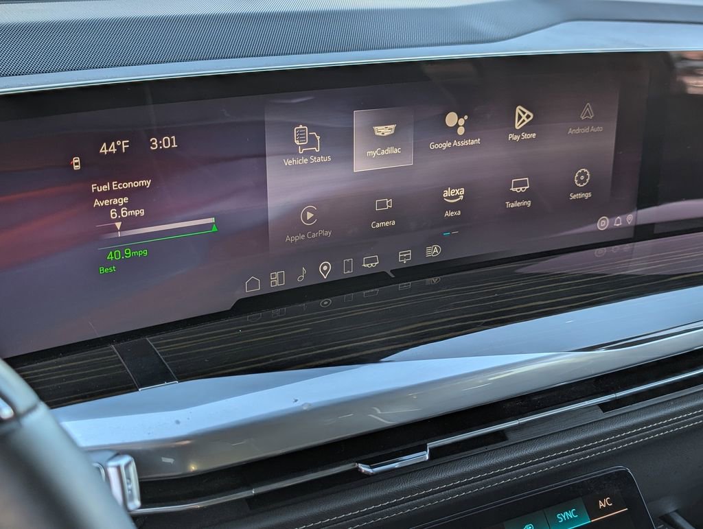 Certified 2025 Cadillac Escalade Premium Luxury image 29