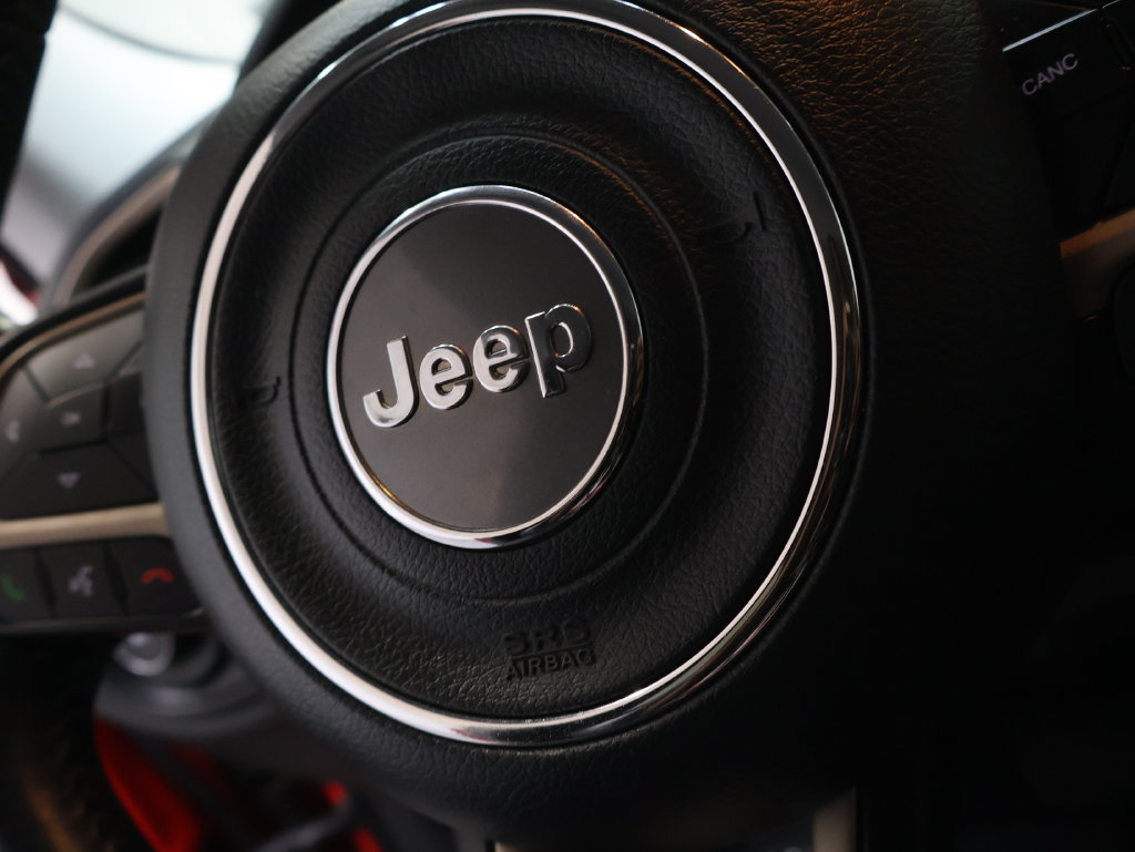 Used 2017 Jeep Renegade Limited FWD image 21